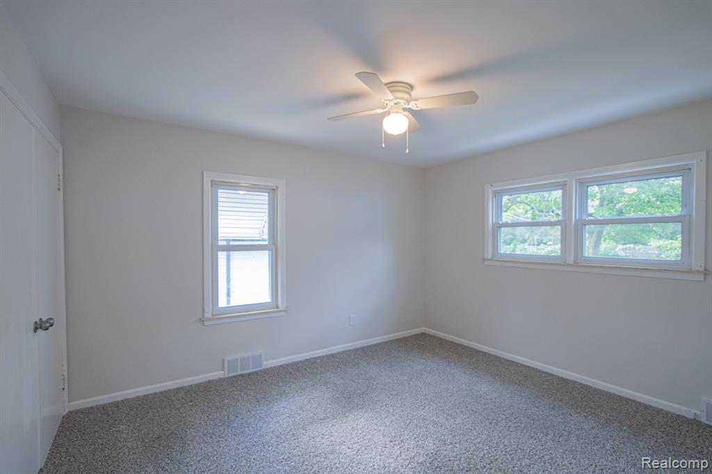6219 Plainview Avenue, Detroit, MI 48228 — Photo 11