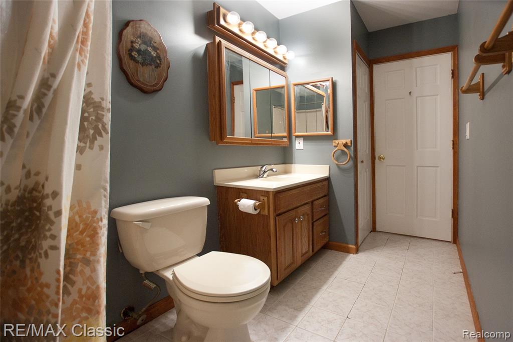 5280 Weston Court, Commerce Twp, MI 48382 — Photo 18