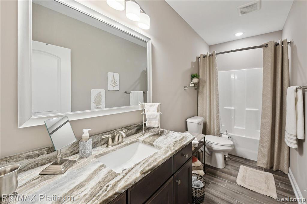 4719 CHESTNUT SPRINGS Drive, Howell, MI 48843 — Photo 32