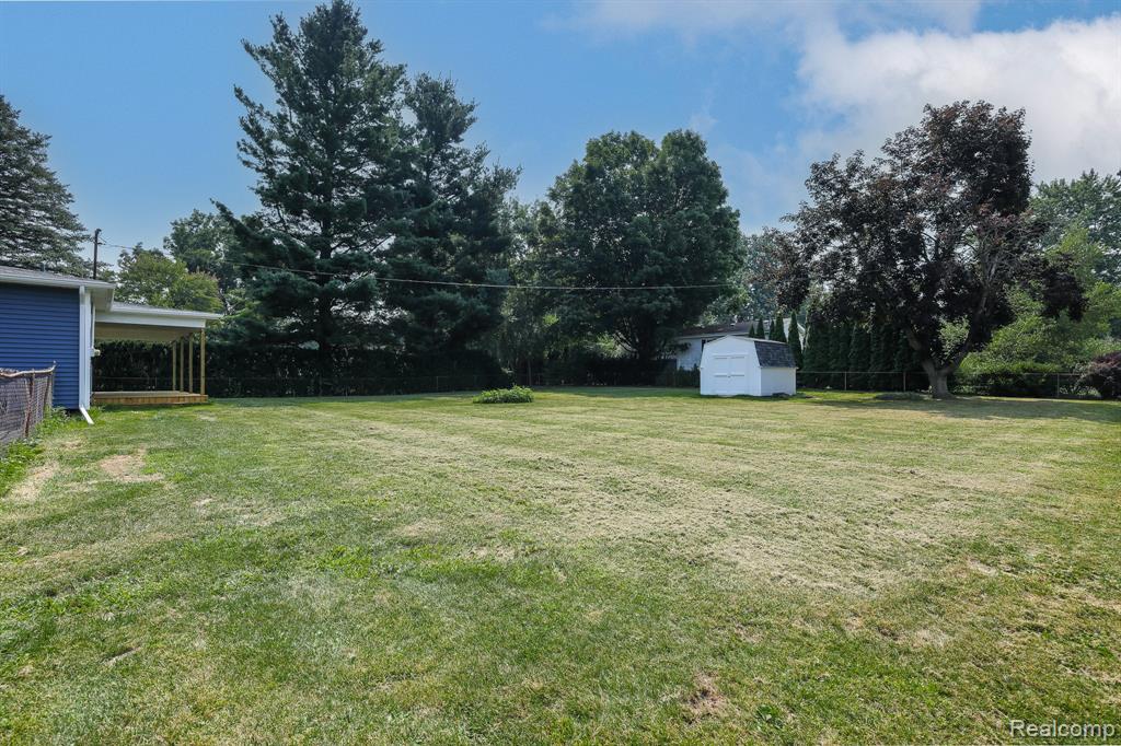 6298 Nightingale Drive, Flint, MI 48506 — Photo 21