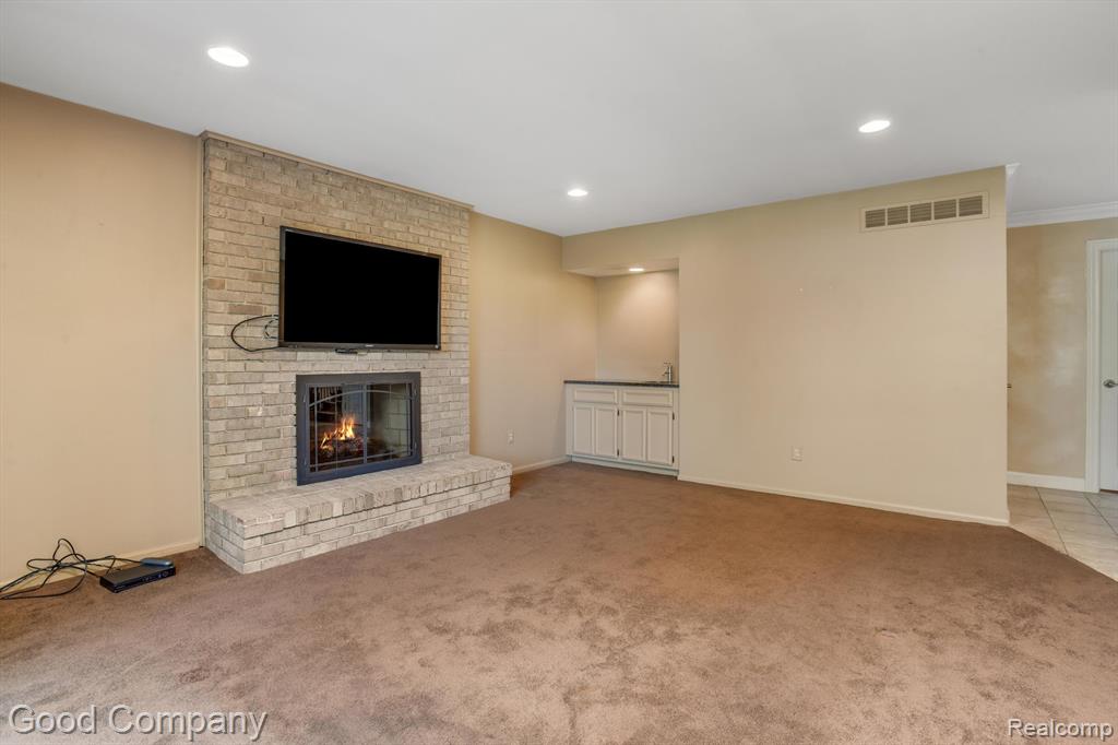 6333 ELSEY Drive, Troy, MI 48098 — Photo 16