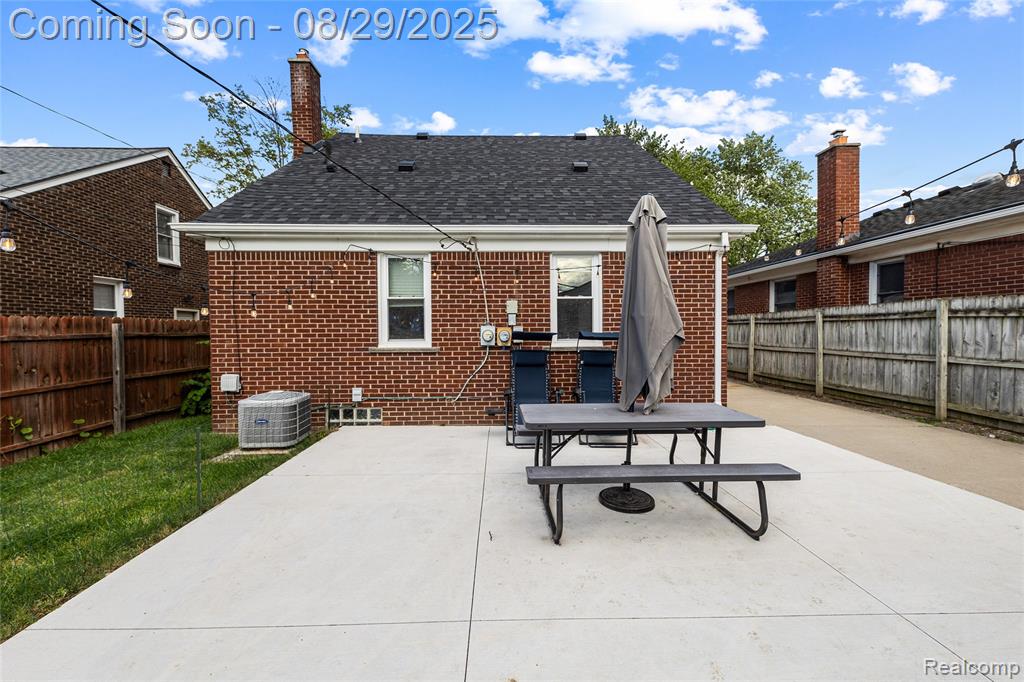 712 S Minerva Avenue, Royal Oak, MI 48067 — Photo 27