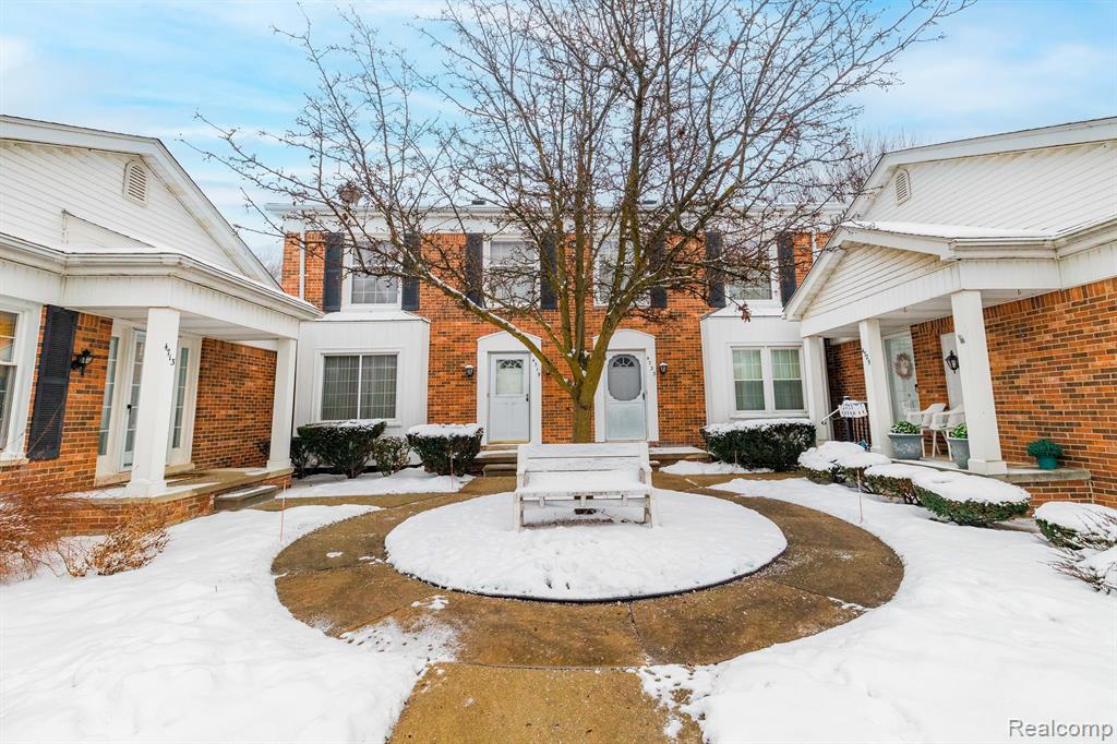 4713 LEISURE Lane, Trenton, MI 48183 — Photo 3
