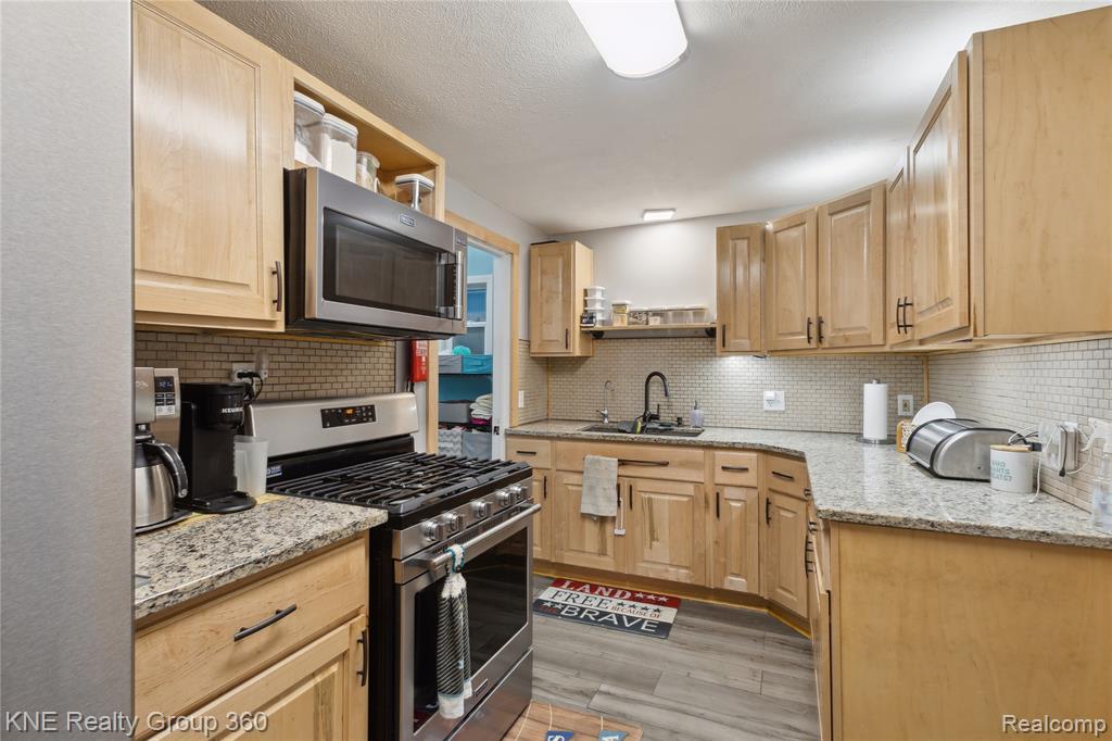 204 W Caroline Street, Bellevue, MI 49021 — Photo 7
