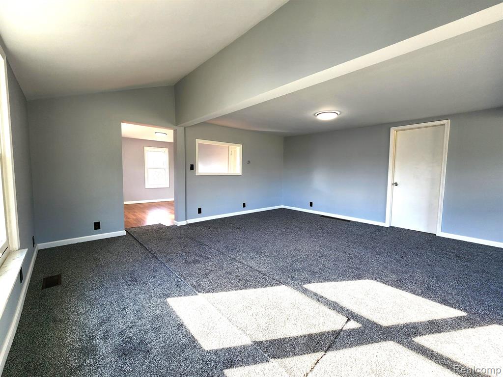 5082 CENTER Road, Grand Blanc, MI 48439 — Photo 20