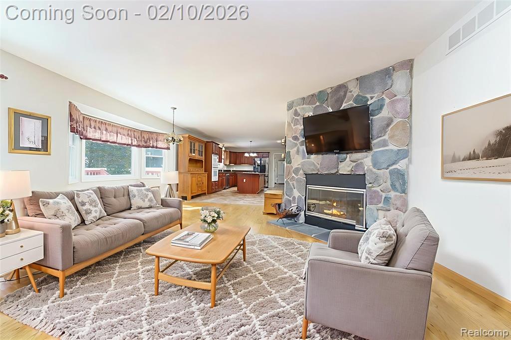 11651 Earl Street, Pinckney, MI, 48169