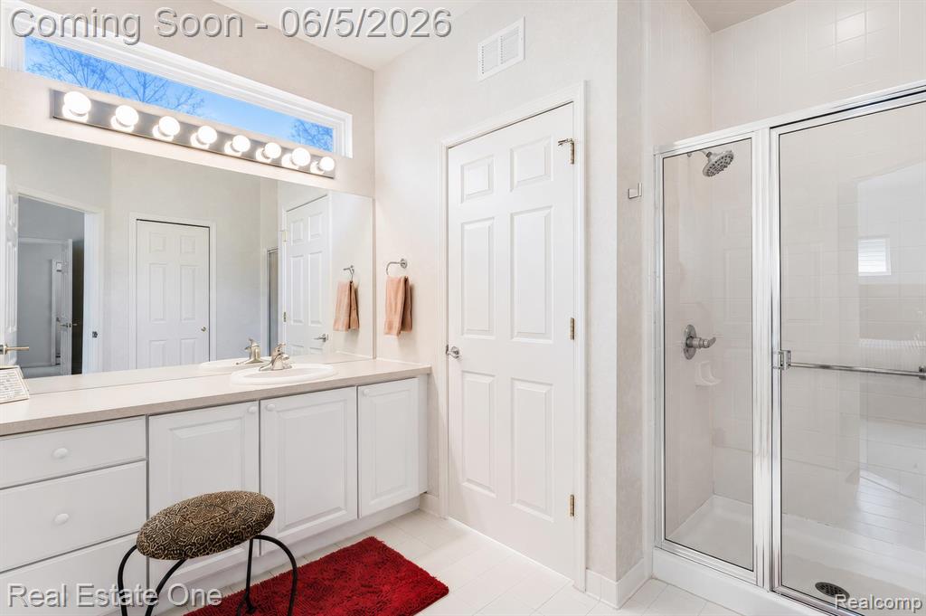 3580 Riverside Drive, Auburn Hills, MI 48326 — Photo 28