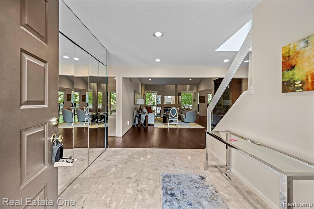 6291 Pheasant Run, West Bloomfield, MI — Photo 6