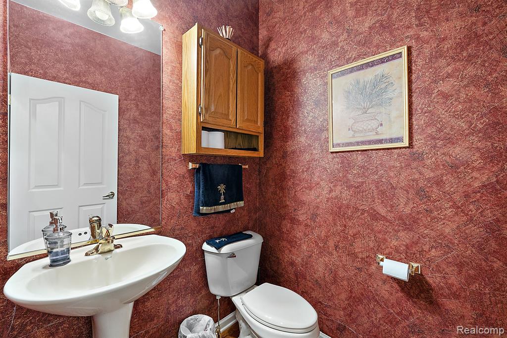 721 Enchantment Drive, Rochester Hills, MI 48307 — Photo 27