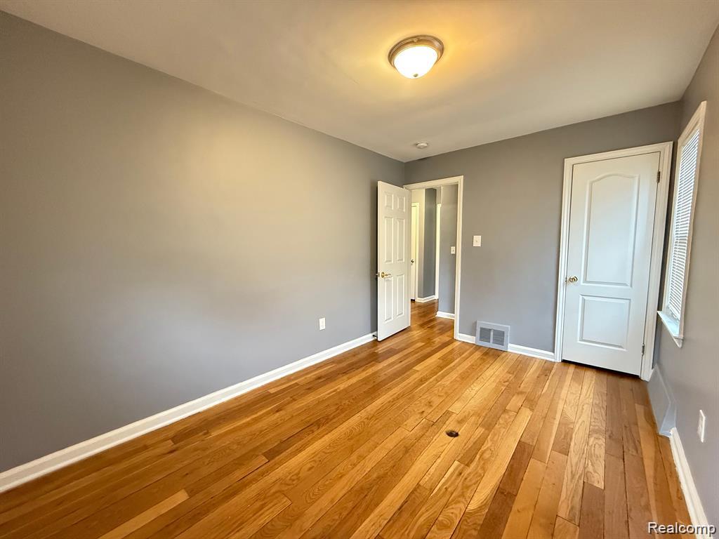 8241 KALTZ, Center Line, MI 48015 — Photo 10