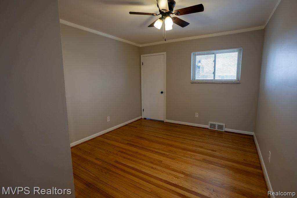 18062 Ash Avenue, Eastpointe, MI 48021 — Photo 9