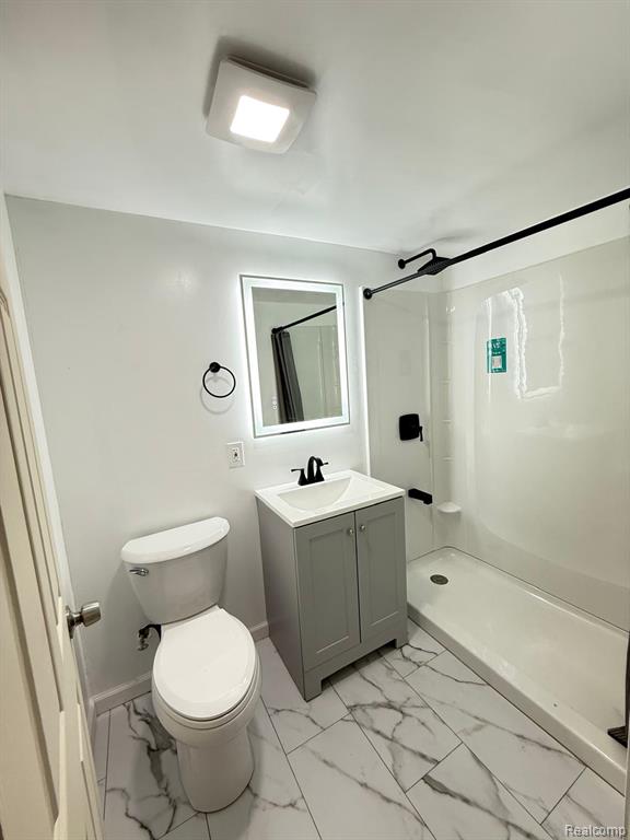 40351 Walter Drive, Sterling Heights, MI 48310 — Photo 22