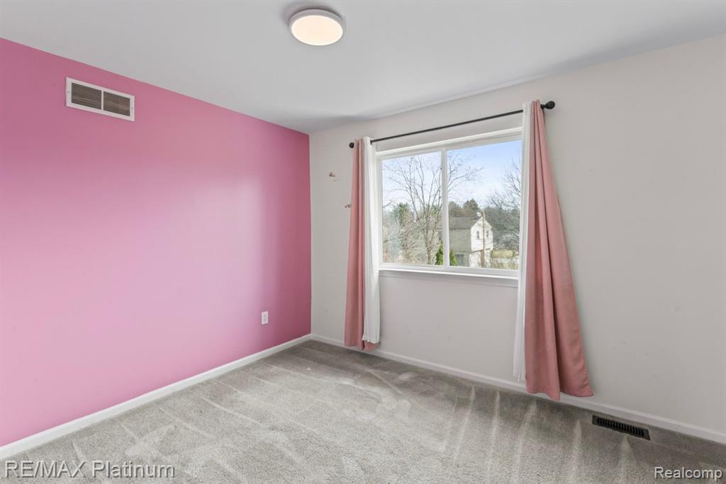 3562 FIELDCREST Lane, Ypsilanti, MI 48197 — Photo 18