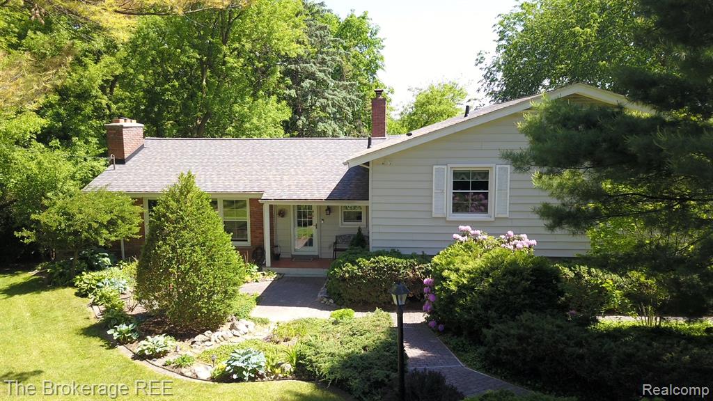 6311 Wellesley Terrace, Clarkston, MI — Photo 7