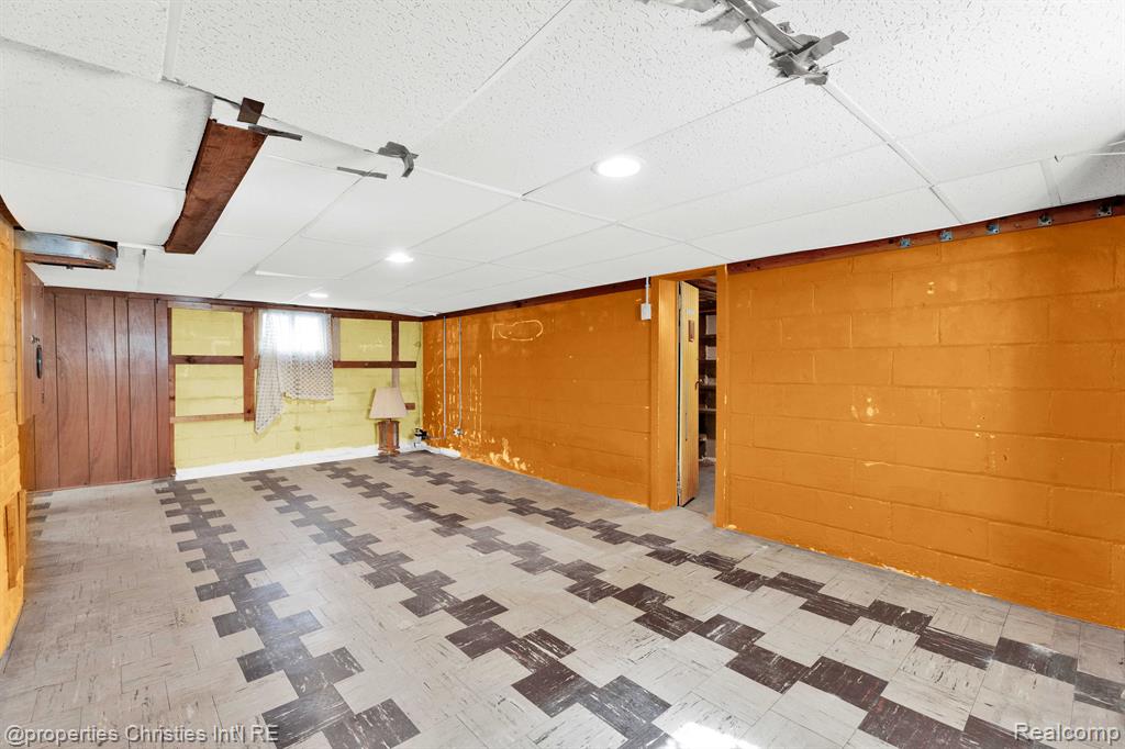 418 S Maple Avenue, Royal Oak, MI 48067 — Photo 27