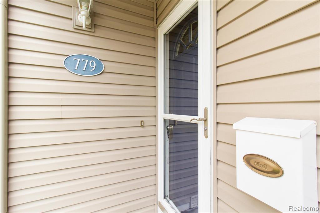 779 KIRTS Boulevard, Troy, MI 48084 — Photo 5