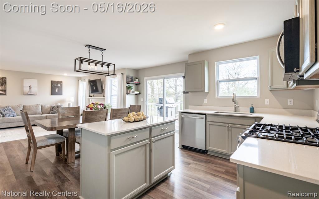 257 Sandhill Court, White Lake, MI — Photo 14