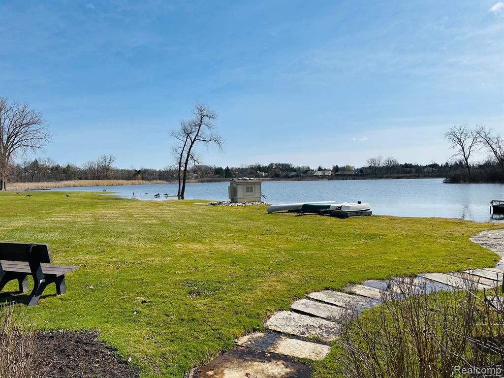 5313 SIMPSON LAKE Road, West Bloomfield, MI 48323 — Photo 18
