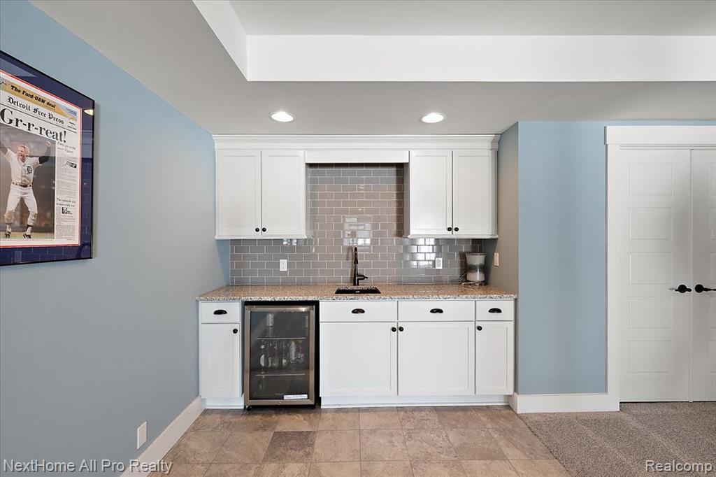 22841 Shepherds Hollow Drive, South Lyon, MI 48178 — Photo 38