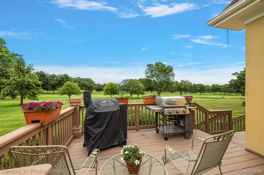 9310 Fairway Trail, Grand Blanc, MI 48439 — Photo 38