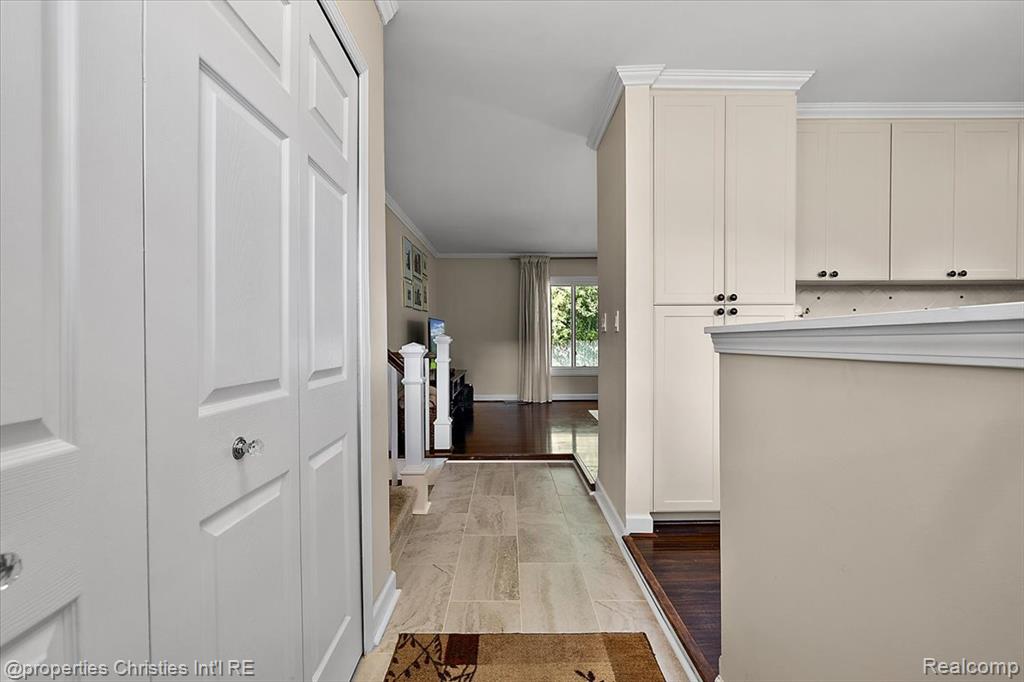 6756 Spruce Drive, Bloomfield Hills, MI 48301 — Photo 7