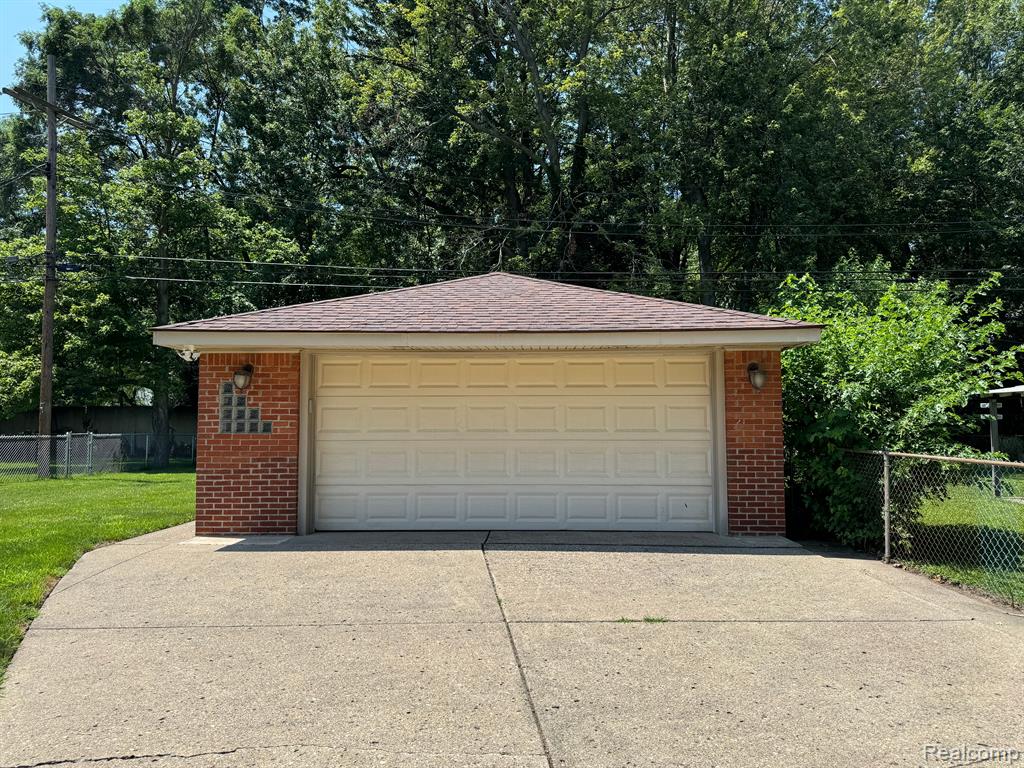 8126 Mills Street, Taylor, MI 48180 — Photo 3