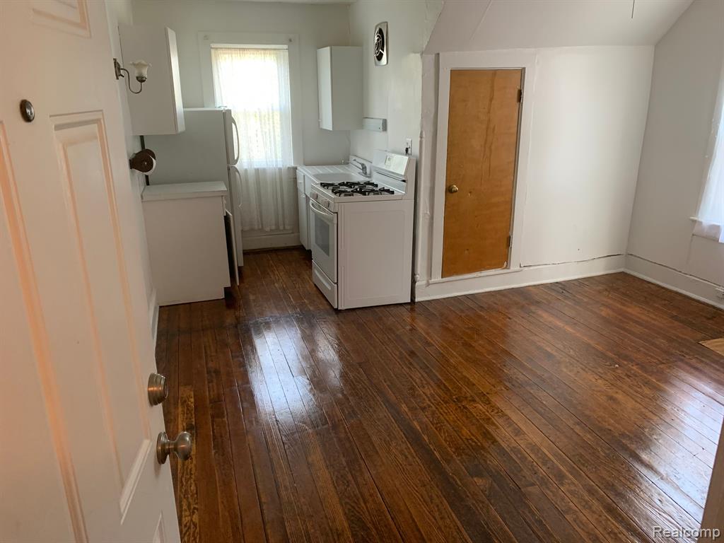 424 CRAPO Street, Flint, MI 48503 — Photo 27