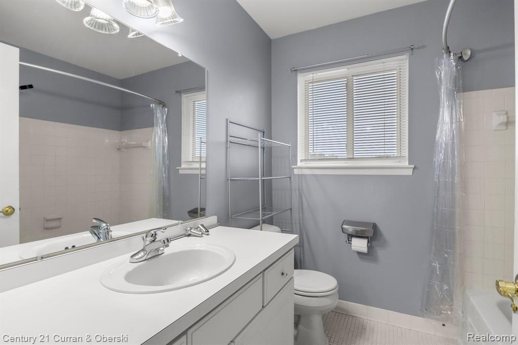 10159 ALLEN POINTE Drive, Allen Park, MI 48101 — Photo 13