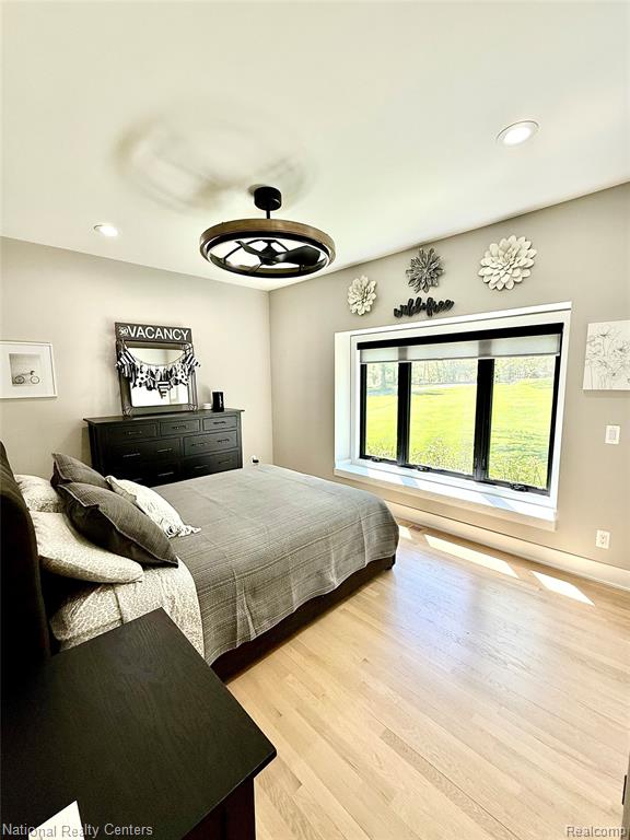 7050 Lake Shannon Court, Fenton, MI 48430 — Photo 25