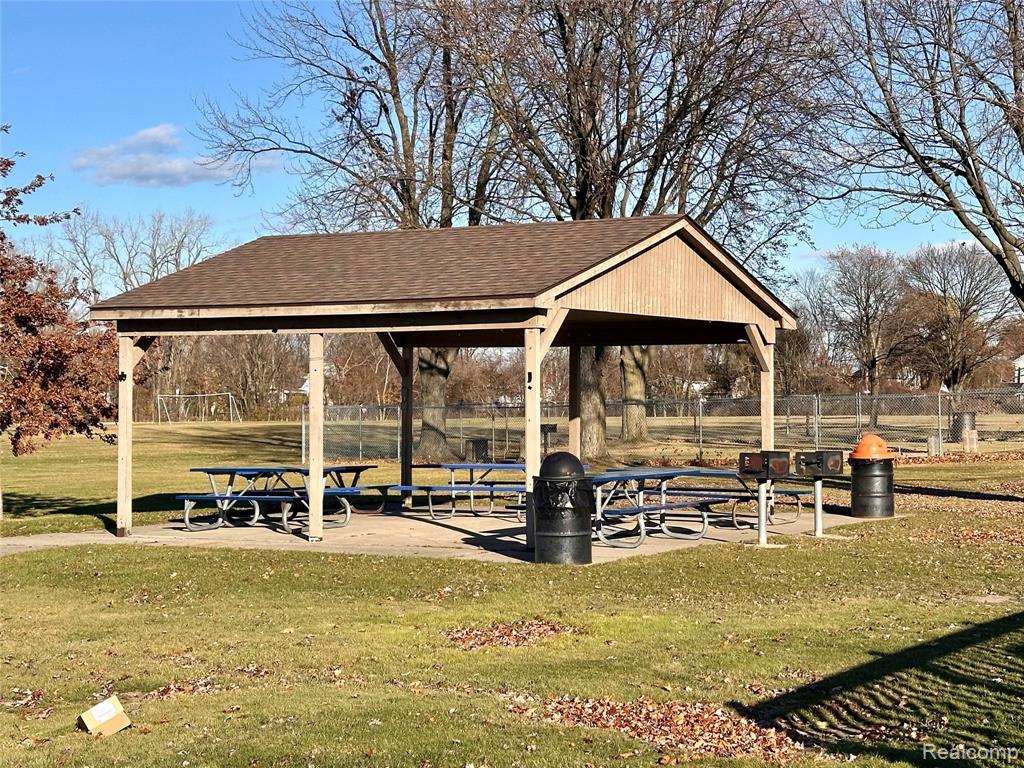 16970 Park Lane, Fraser, MI 48026 — Photo 51