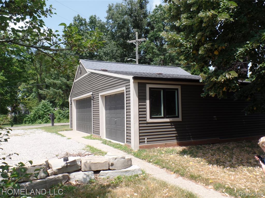 4039 Lotus Drive - Photo 3