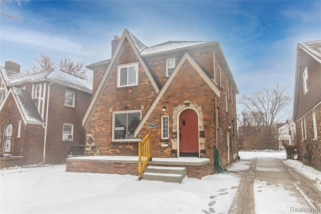 5784 WHITTIER Street, Detroit, MI 48224 — Photo 2