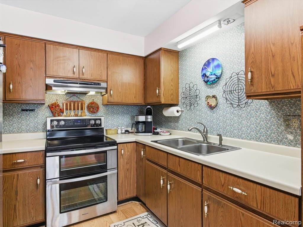 4008 Keewahdin, Fort Gratiot, MI 48059 — Photo 14