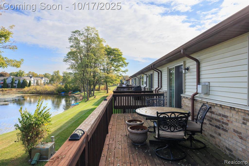 7109 Bluewater Drive, Clarkston, MI 48348 — Photo 29