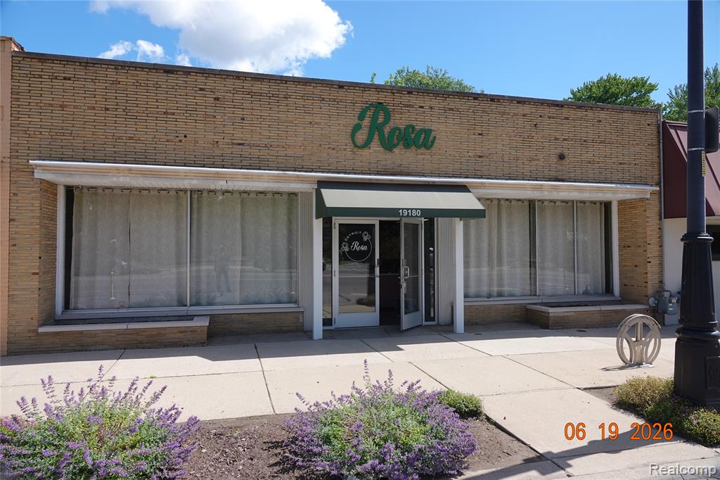 19180 W Grand River Avenue W, Detroit, MI 48223 — Photo 2