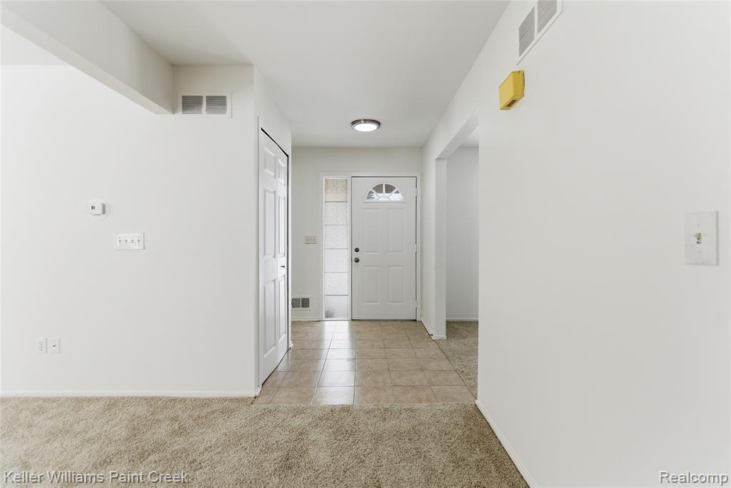 833 Huntclub Boulevard, Auburn Hills, MI 48326 — Photo 5