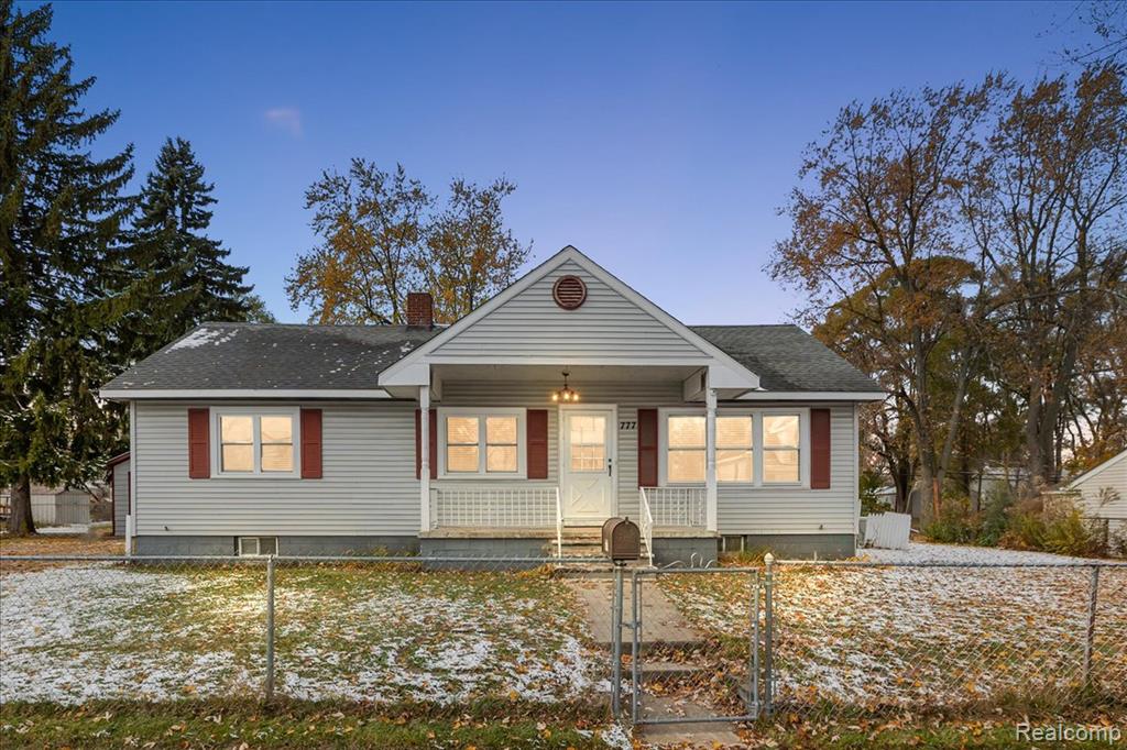 777 Emerson Avenue, Pontiac, MI 48340 — front exterior