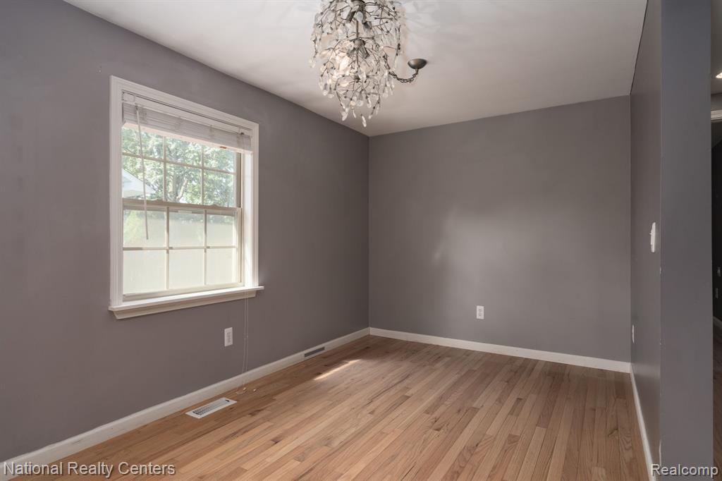 402 N West Street, Royal Oak, MI 48067 — Photo 16