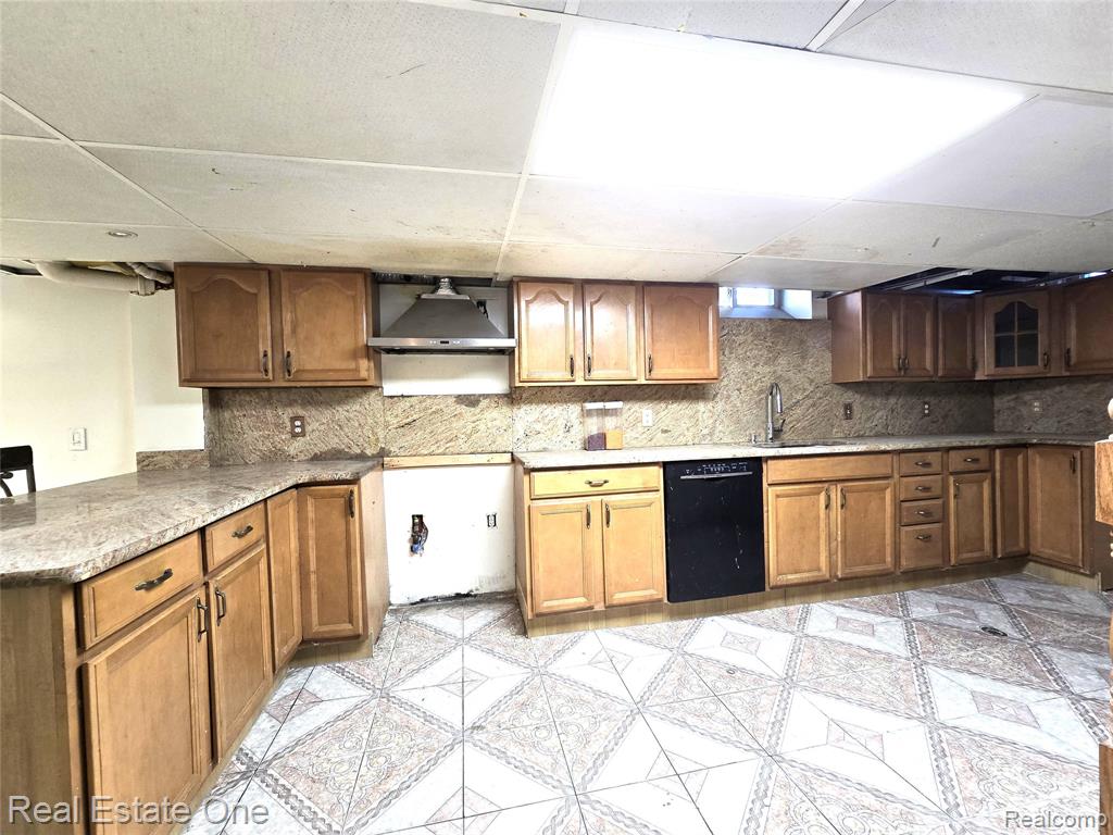7290 Littlefield Boulevard, Dearborn, MI 48126 — Photo 16