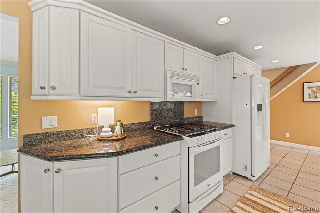 7871 Caberfae Trail, Clarkston, MI 48348 — Photo 19