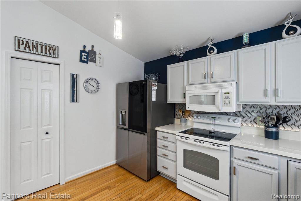 2956 W Telluride, Brighton, MI 48114 — Photo 10