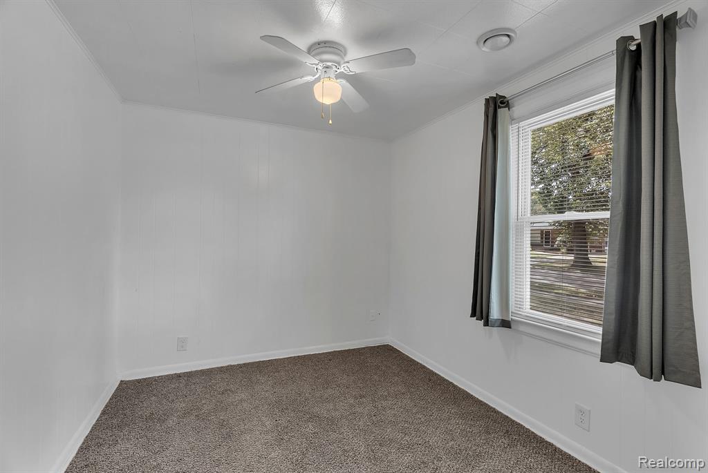 4401 Katherine Street, Dearborn Heights, MI 48125 — Photo 20