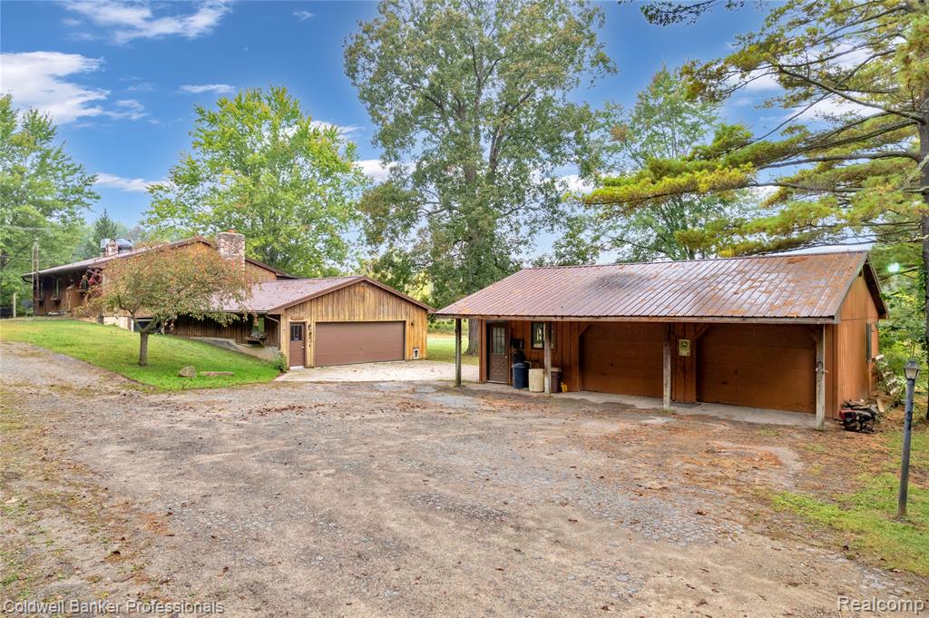 4445 McDowell Road, Lapeer, MI 48446 — Photo 3