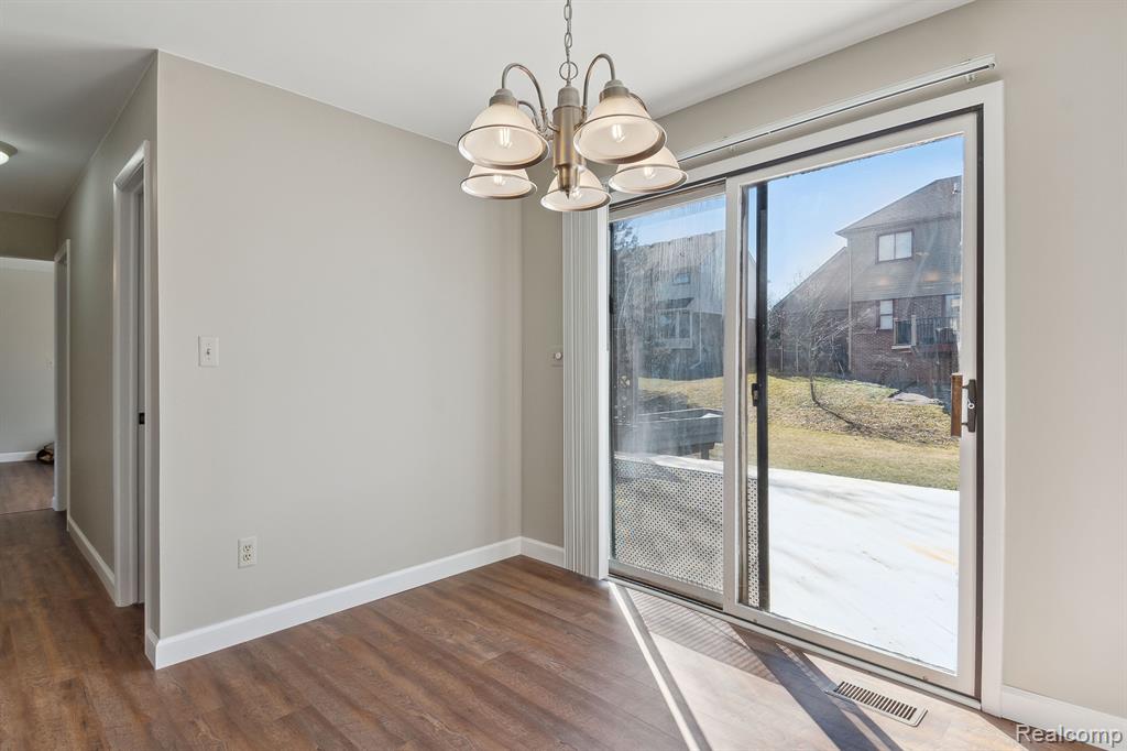 25567 BUCKMINSTER Drive, Novi, MI — Photo 12