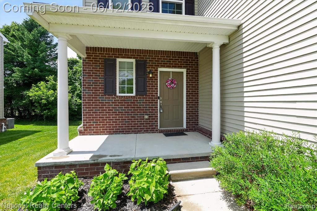 59697 TWIN PINES Drive, New Hudson, MI 48165 — Photo 4