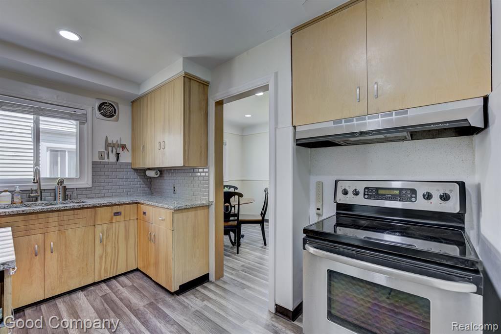 524 S Stephenson Highway, Royal Oak, MI 48067 — Photo 8