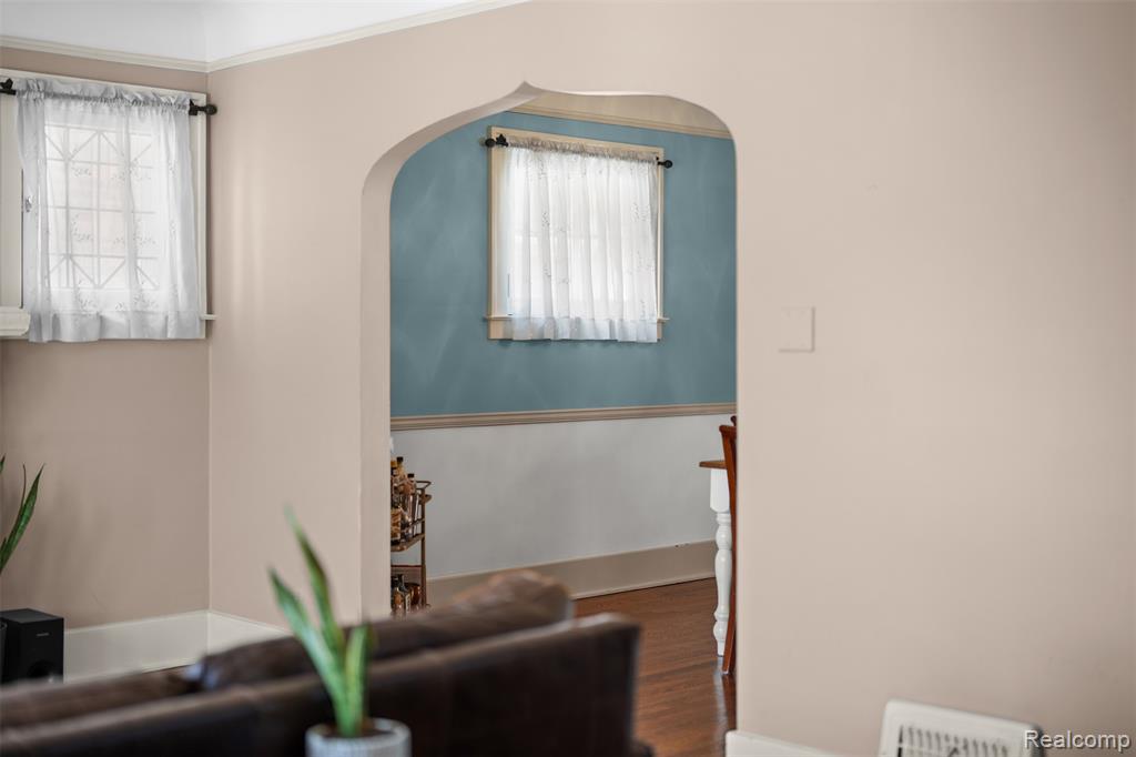 414 Cloverly Road, Grosse Pointe Farms, MI 48236 — Photo 13