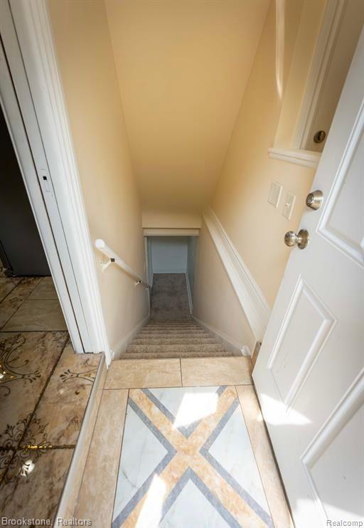 41920 MAROLD Drive, Sterling Heights, MI 48314 — Photo 33