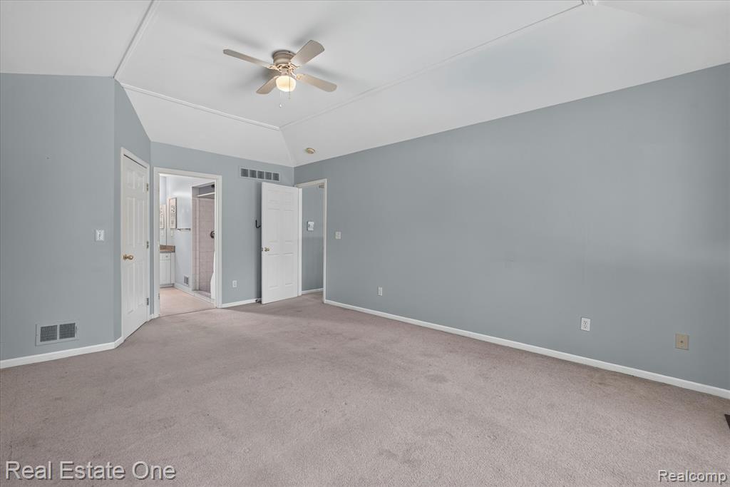 9610 Forest Ridge Drive, Clarkston, MI 48348 — Photo 34