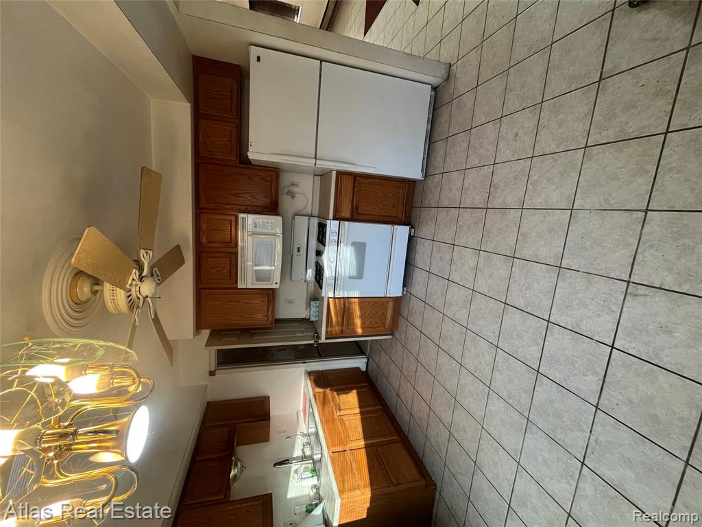 4067 Jefferson Street, Burton, MI 48509 — Photo 13